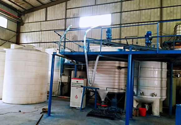河南六（liù）建集團聚羧酸減水劑複配罐項（xiàng）目