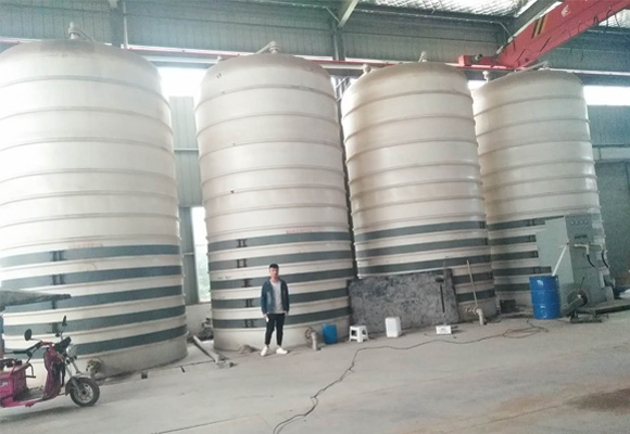 河南助威建材聚羧（suō）酸減水劑儲罐（guàn）項目
